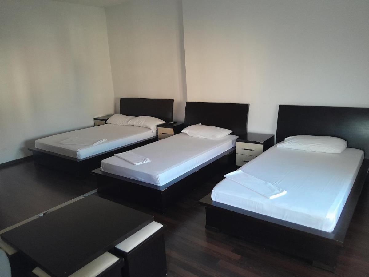 Hotel Yjet Pogradec Exterior foto