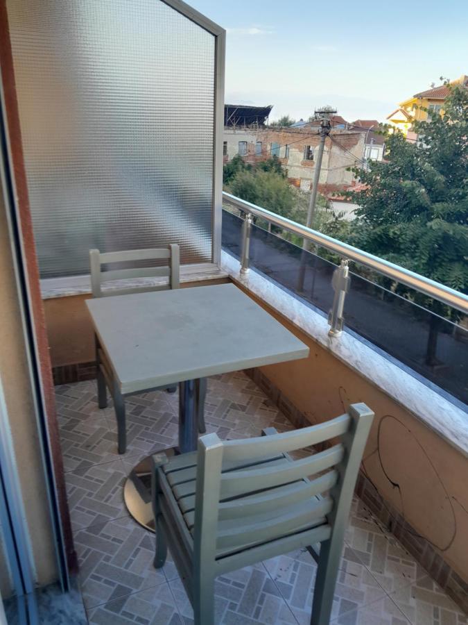 Hotel Yjet Pogradec Exterior foto